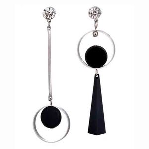 Geometric Long Asymmetry Earrings Black Silver